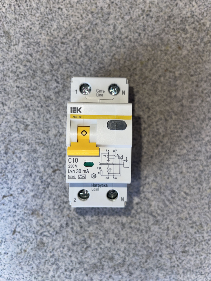 Дифференциальный автомат IEK MAD22-5-010-C-30 2P 10A 30mA тип AC х-ка С